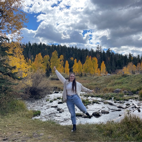 Meet your Posher, Bailie - Picture 3 of 4